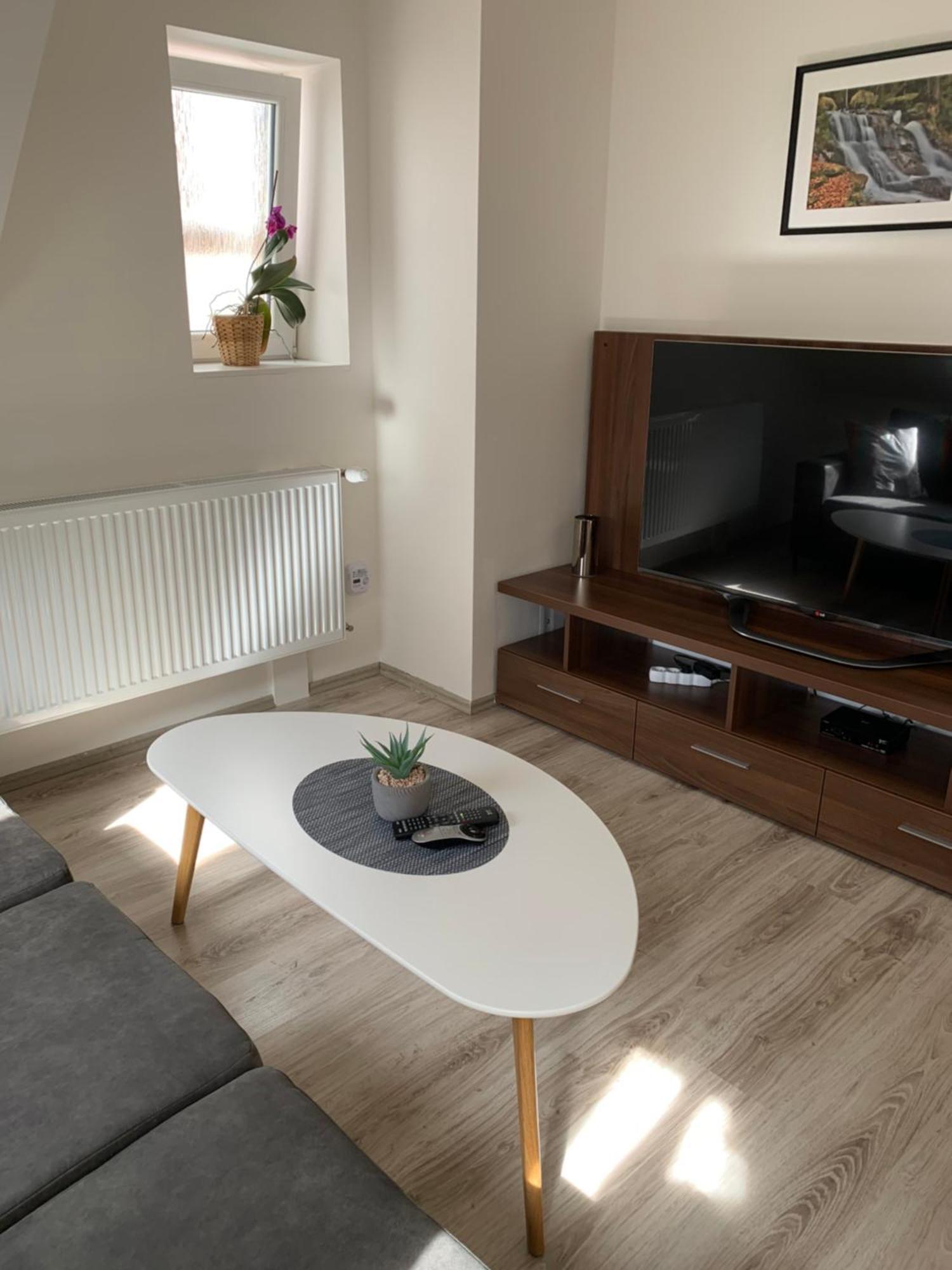 Apartmanovy Byt 2 Tremosna Exteriör bild