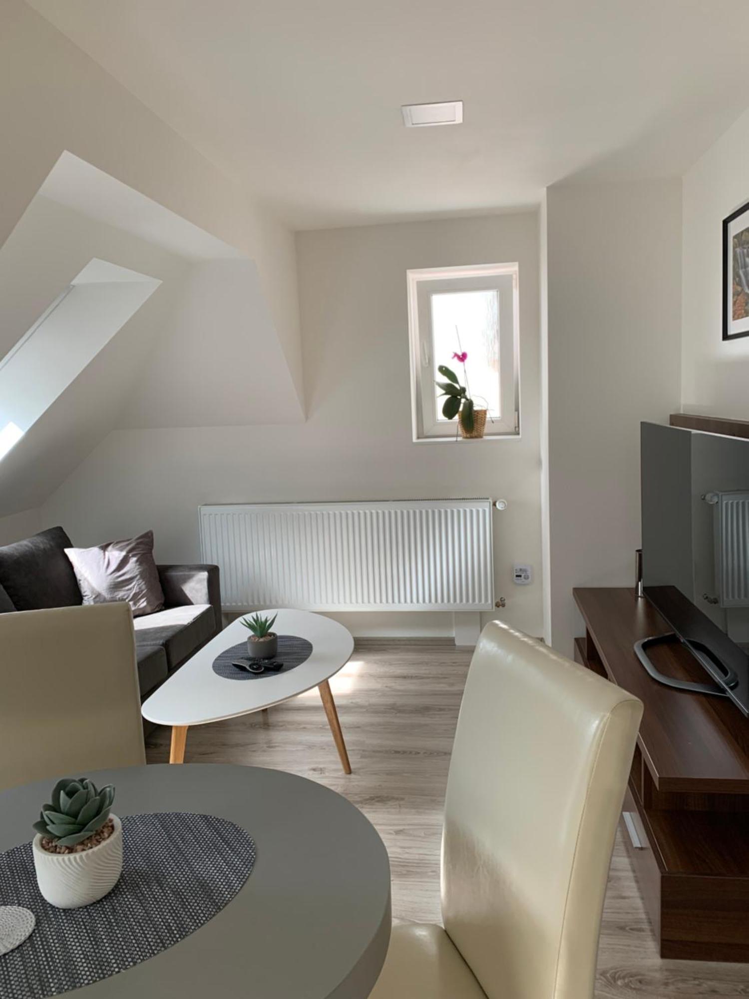 Apartmanovy Byt 2 Tremosna Exteriör bild